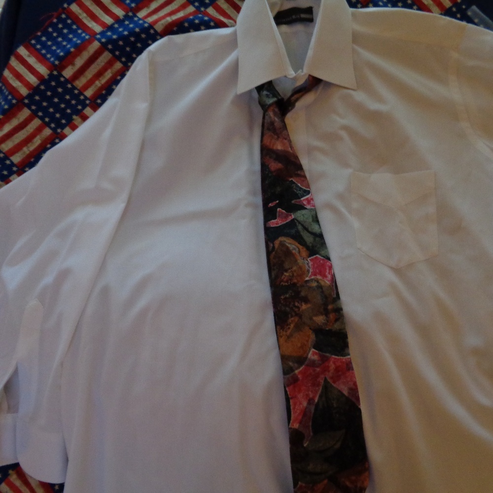 Crescent Bay White LS Dress Shirt  XL 35/35